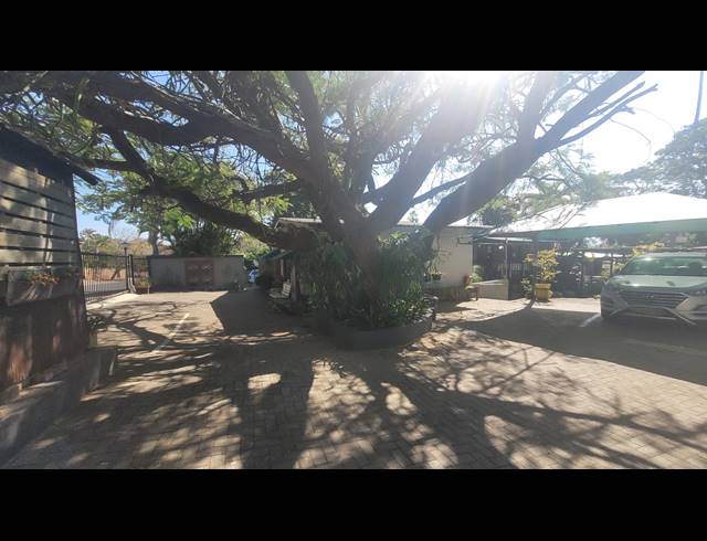 912M² GUESTHOUSE FOR SALE IN WEST ACRES